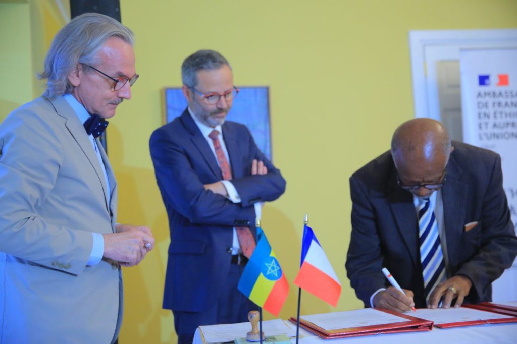 The Health Development and Anti-malaria Association has signed a grant contract with Expertise France